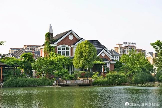 生活在有湖的地方，是對人生的浪漫私藏